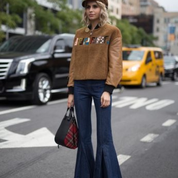 Meet your Posher, Olivia - Picture 5 of 7